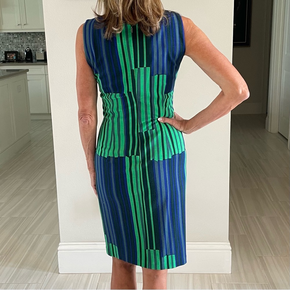 MaxMara sleeveless Dress and Matching Sweater - Picture 3 of 15